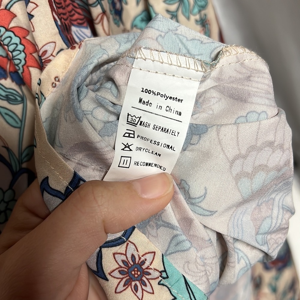 Kinikiss Long Sleeve Shirt Blouse Button Up Tan Pink Peacock Floral Womens XL - Picture 6 of 7